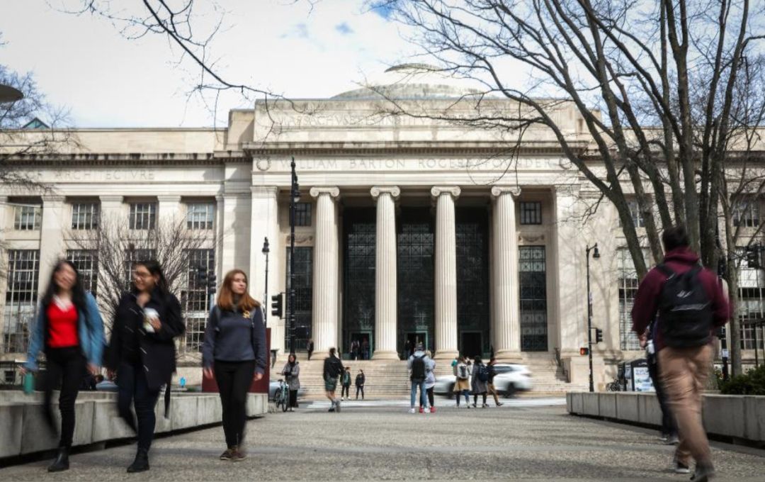 美國留學(xué)生選課時要注意什么