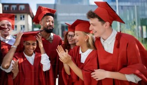 11月海馬之星：攬見星辰大海，做留學生的領路人